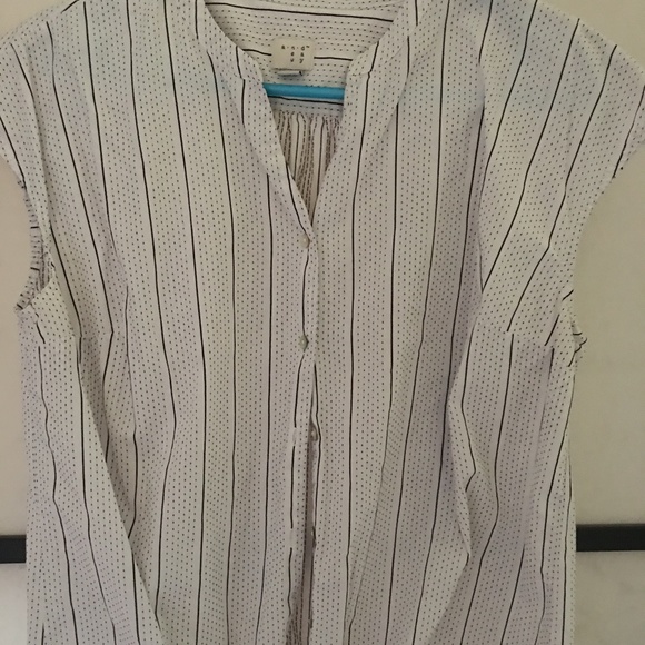 Striped tie up shirt - Picture 1 of 1